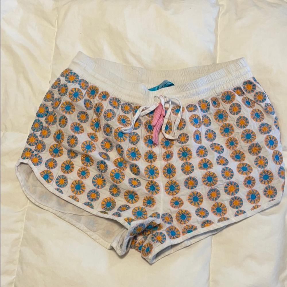 Buttons brand shorts